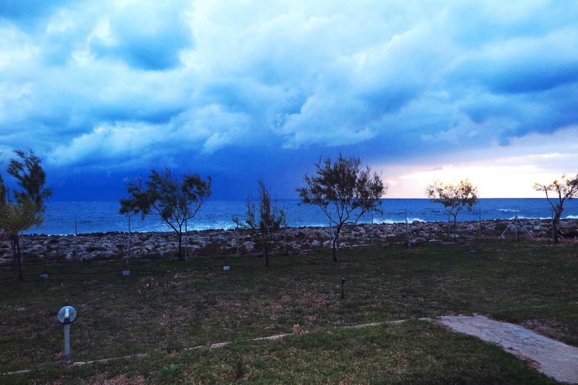 Seaside House Villa Filiatra Bagian luar foto